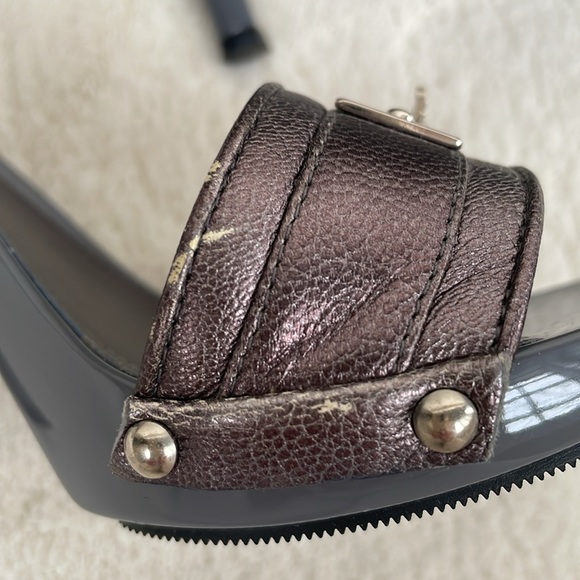 CHRISIAN DIOR HEELS, 6 1/2 - Picture 7 of 10